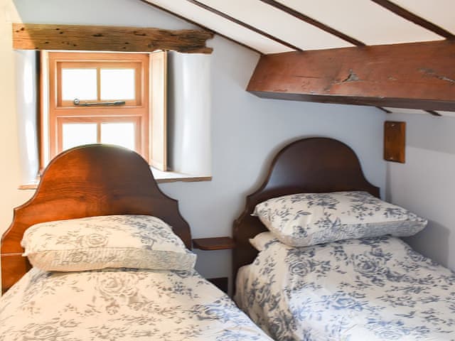 Twin bedroom | Gallivantin Cottage, Thornton Rust, near Hawes