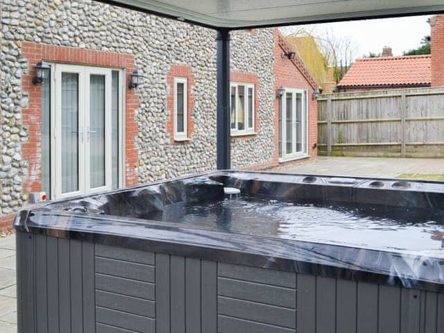 Hot tub | Corner House, East Runton