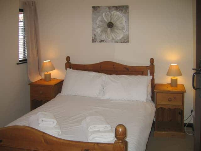 Double bedroom | Wallages Cottage - White House Farm Holiday Cottages, Knapton, near North Walsham