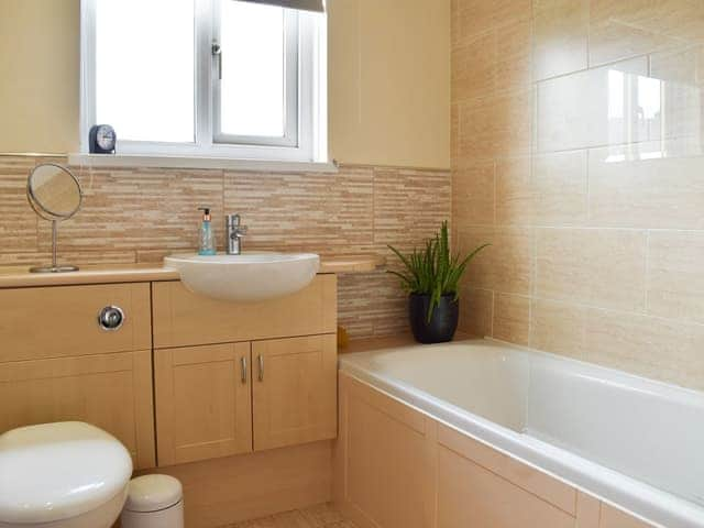 Bathroom | Twizell Cottage, Alnwick