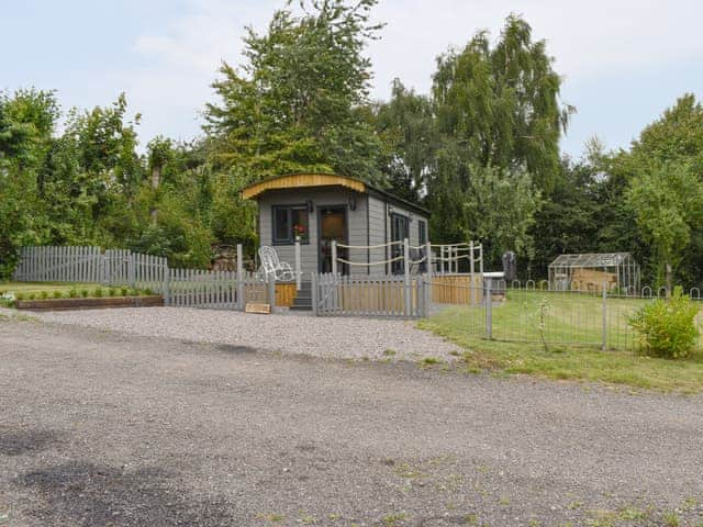 Exterior | Jacks Shepherd Hut - Ponsford Ponds, Knowle, near Cullompton