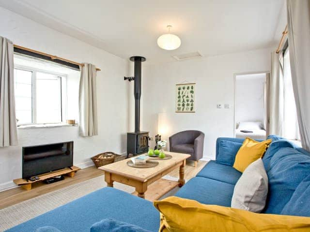 Living room/dining room | Granary - Summercourt Cottages, St Martin, near Looe