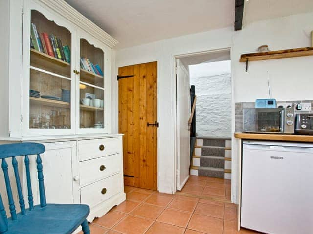 Kitchen | Granary - Summercourt Cottages, St Martin, near Looe