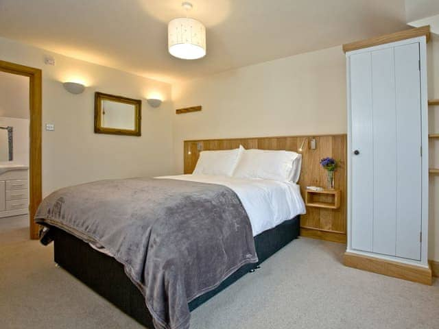 Kingsize bedroom | Exmoor View, Cheriton, near Lynton