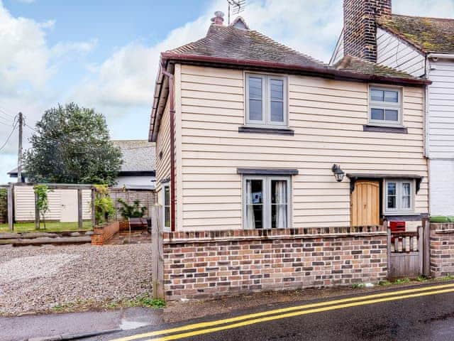 Exterior | Sunny House by the Sea, Dymchurch