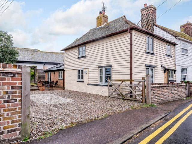 Exterior | Sunny House by the Sea, Dymchurch