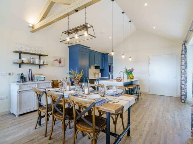 Open plan living space | 2 The Pheasant - Ilsley Farm Barns, East Ilsley, near Newbury