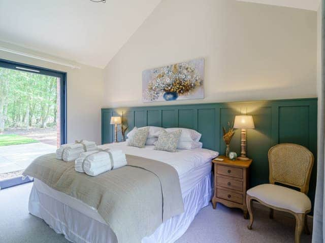 Double bedroom | 2 The Pheasant - Ilsley Farm Barns, East Ilsley, near Newbury