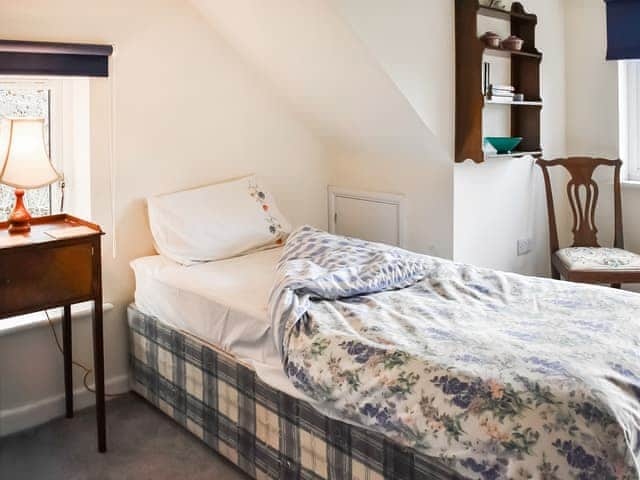 Twin bedroom | Hilley Holey, Woodbastwick, near Norwich