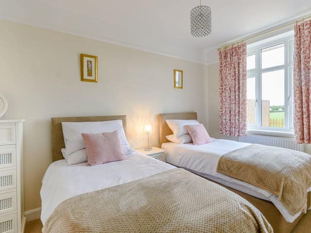 Twin bedroom | Henrys Retreat, Lenton, near Grantham