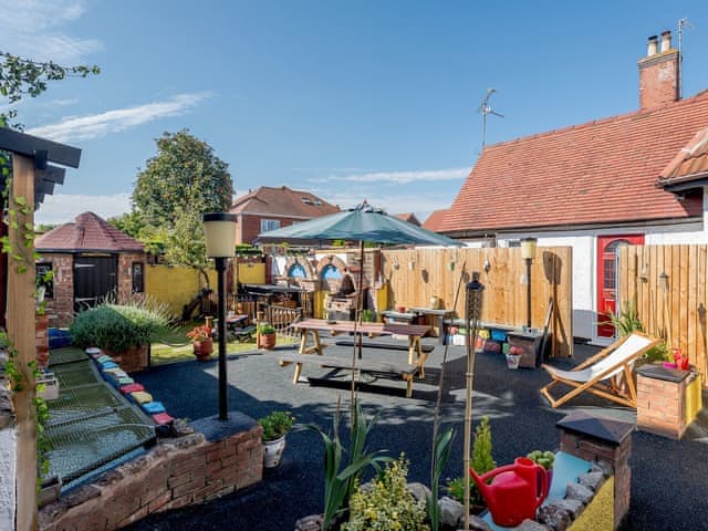 Outdoor area | Peartree Cottage - Tufty&rsquo;s, Skegness