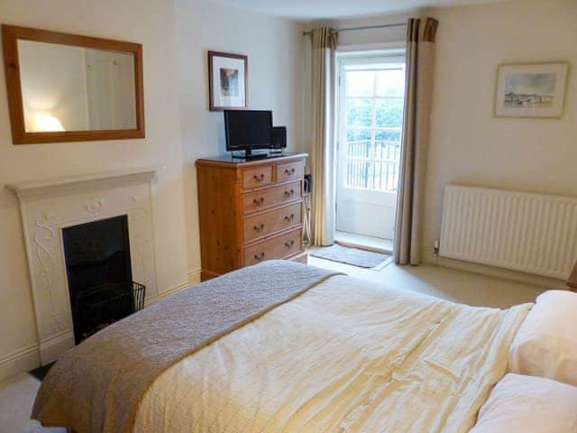 Double bedroom | Chareside Cottage, Corbridge, near Hexham