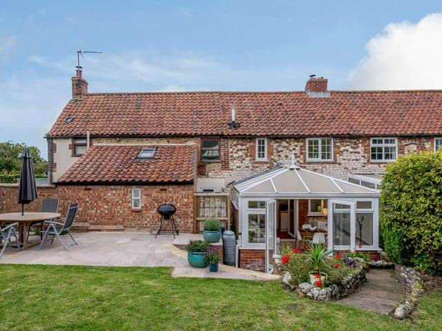 Exterior | Bliss Cottage, North Creake, near Wells-next-the-Sea