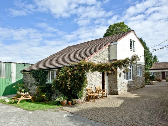 Exterior | Stables - Summercourt Cottages, St Martin, near Looe