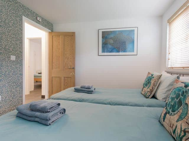 Twin bedroom | The Boathouse, East Cowes