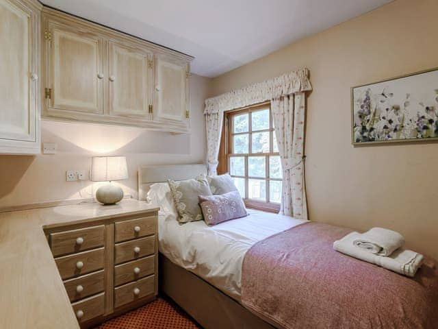 Bedroom | Psalter Farmhouse, Skendleby Psalter, near Alford