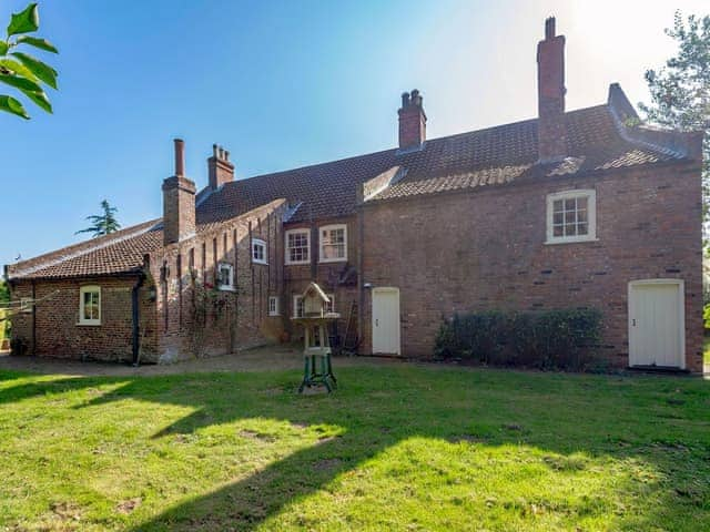 Exterior | Psalter Farmhouse, Skendleby Psalter, near Alford