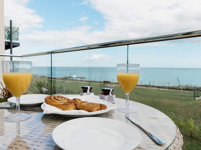 Relaxing balcony area | Shoreside, Sandown