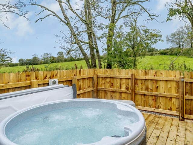 Hot tub | Starling Lodge - Wallace Lane Farm Cottages, Brocklebank, near Caldbeck and Uldale