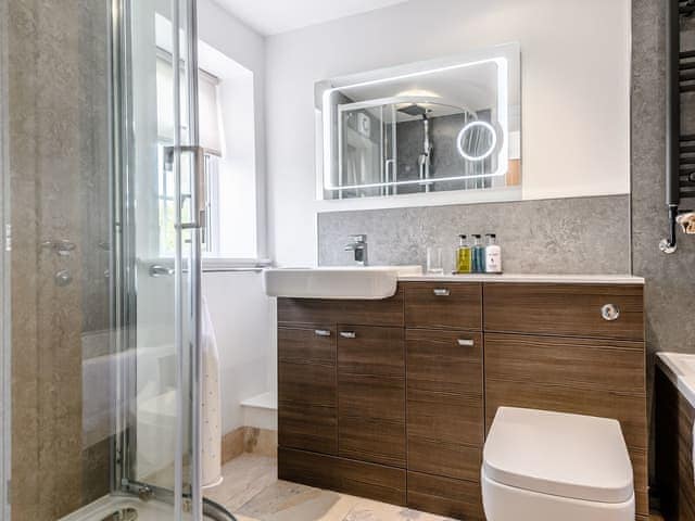 Bathroom | Poppy Cottage, West Ashby, near Horncastle