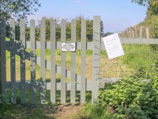 Garden and grounds | Bellwood House Annexe, Felixkirk, near Thirsk