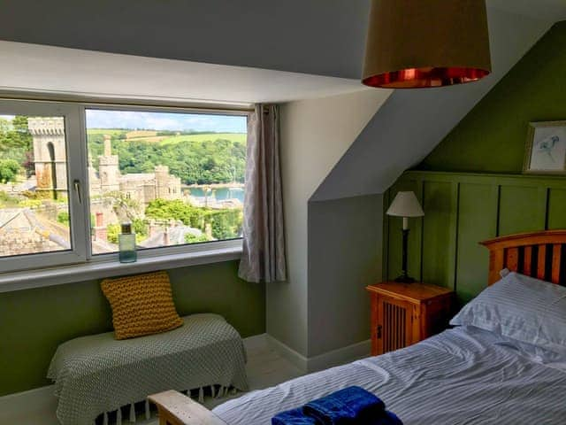 Double bedroom | Sea Star Cottage, Fowey