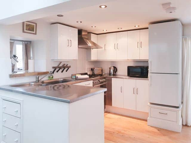 Modern style kitchen | Madeleine&rsquo;s Barn, Wells-next-the-Sea