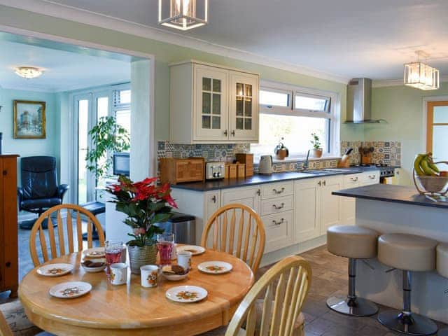 Kitchen/diner | Serena, Ryde