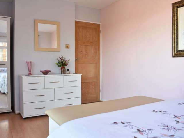 Double bedroom | Serena, Ryde