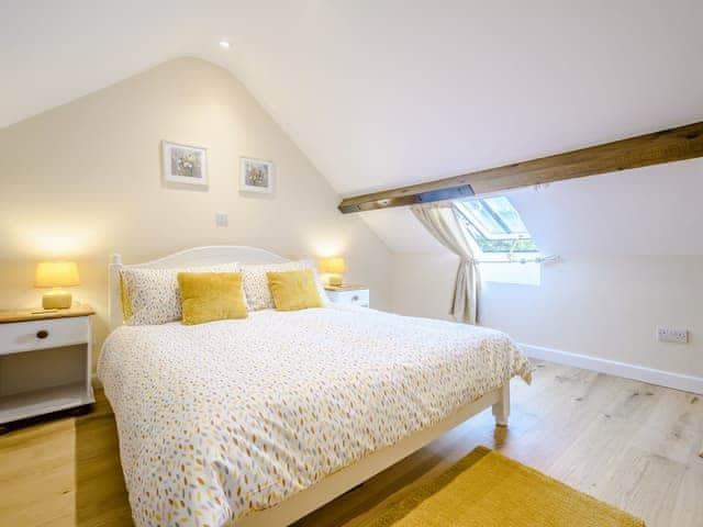 Double bedroom | Priors Lodge Barns - Horseshoe - Priors Lodge Barns , Bream, near Lydney