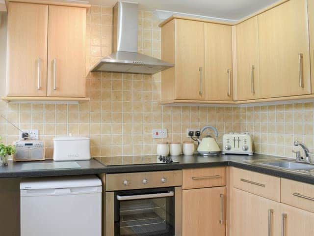 Kitchen | Lynicote Farm, Skinners Bottom, near St Agnes