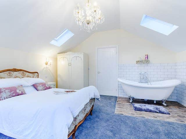 Double bedroom | Hayloft - Clapham Holme Farm Cottages, Great Hatfield, near Hornsea