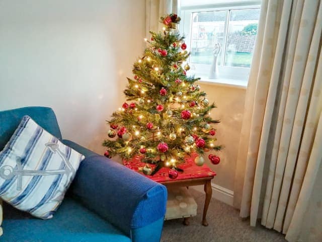 Decorated of Christmas | Dale View - Sea Marsh Cottages, Brancaster Staithe, near Wells-next-the-Sea