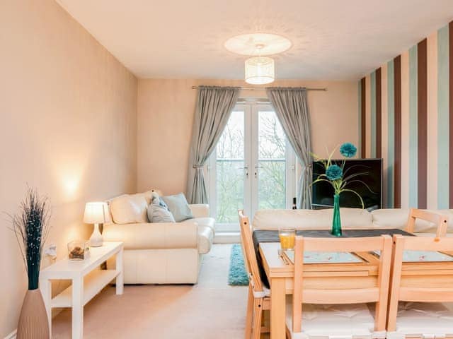 Open plan living space | Westside Apartment 4, Basingstoke