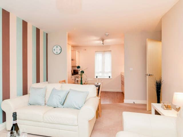 Open plan living space | Westside Apartment 4, Basingstoke