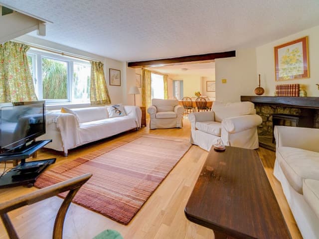 Living room | Hadfield Cottage, Ventnor