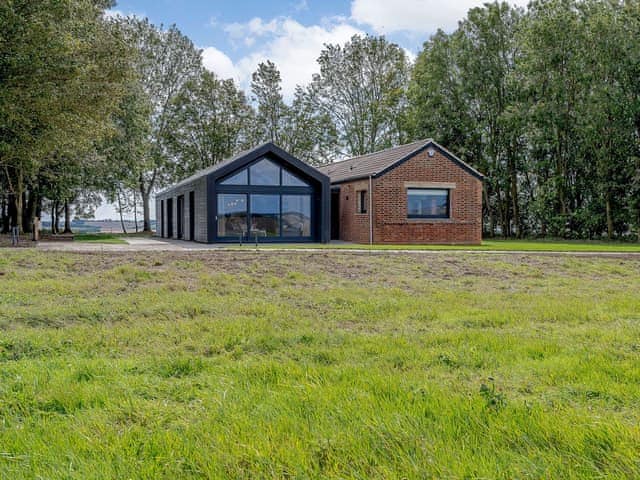 Exterior | 2 The Pheasant - Ilsley Farm Barns, East Ilsley, near Newbury