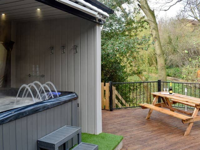 Hot tub | Bridge House, Loftus, near Saltburn-by-the-Sea