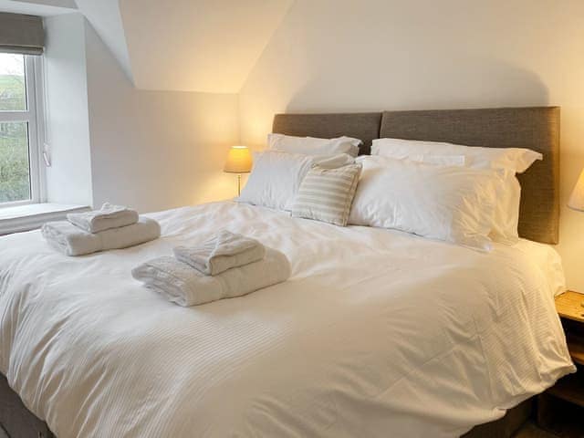 Stylish double bedroom | Smardale Cottages, Kirkby stephen