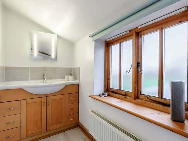 Shower room | Wheelwright&rsquo;s Cottage, Rumburgh