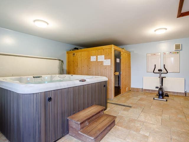 Sauna and hot tub | Thorpland Manor Barns, Runcton Holme