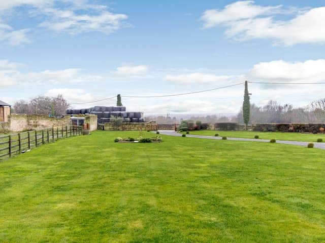 Stunning rural holiday location | The Lambing Shed, South Hiendley, near Hemsworth