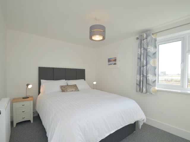 Double bedroom | Fort Spinney Holiday Bungalows, Yaverland