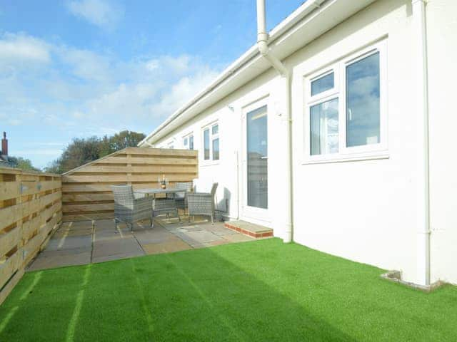 Garden | Fort Spinney Holiday Bungalows, Yaverland