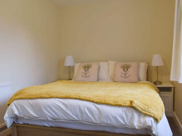 Double bedroom | Warren Cottage, Colaton Raleigh, near Sidmouth