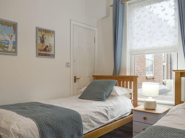 Twin bedroom | Sandrock House, Sheringham