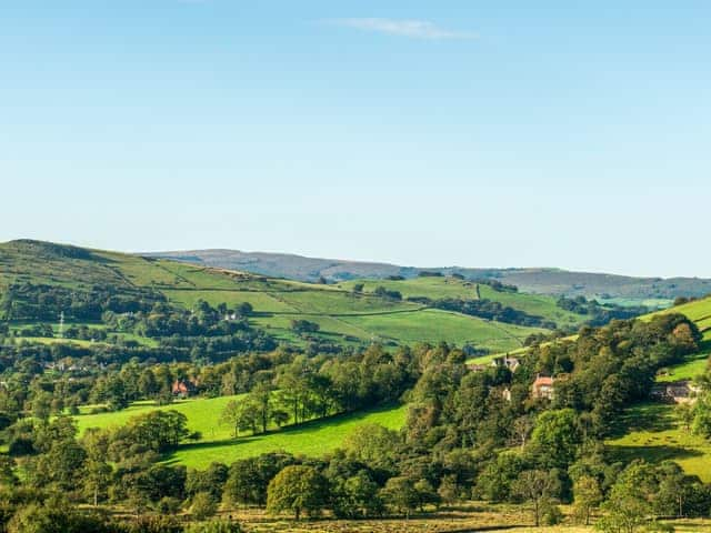 Setting | Sycamore Cottage at Naze Farm, Willow Cottage at Naze Farm - Naze Farm, Chinley