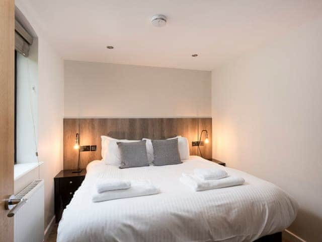 Double bedroom | 5 Monkbar Mews - City Apartments, York