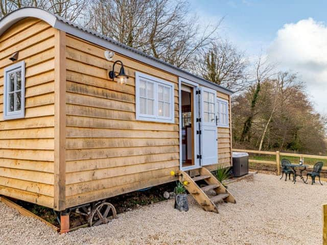 Exterior | Spire View Hut, Alderbury, near Salisbury