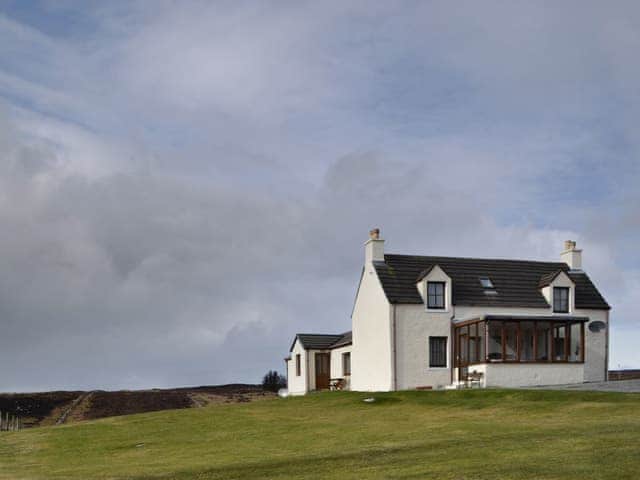 Exterior | Hillside - Gairloch Cottages - Hillside, Gairloch